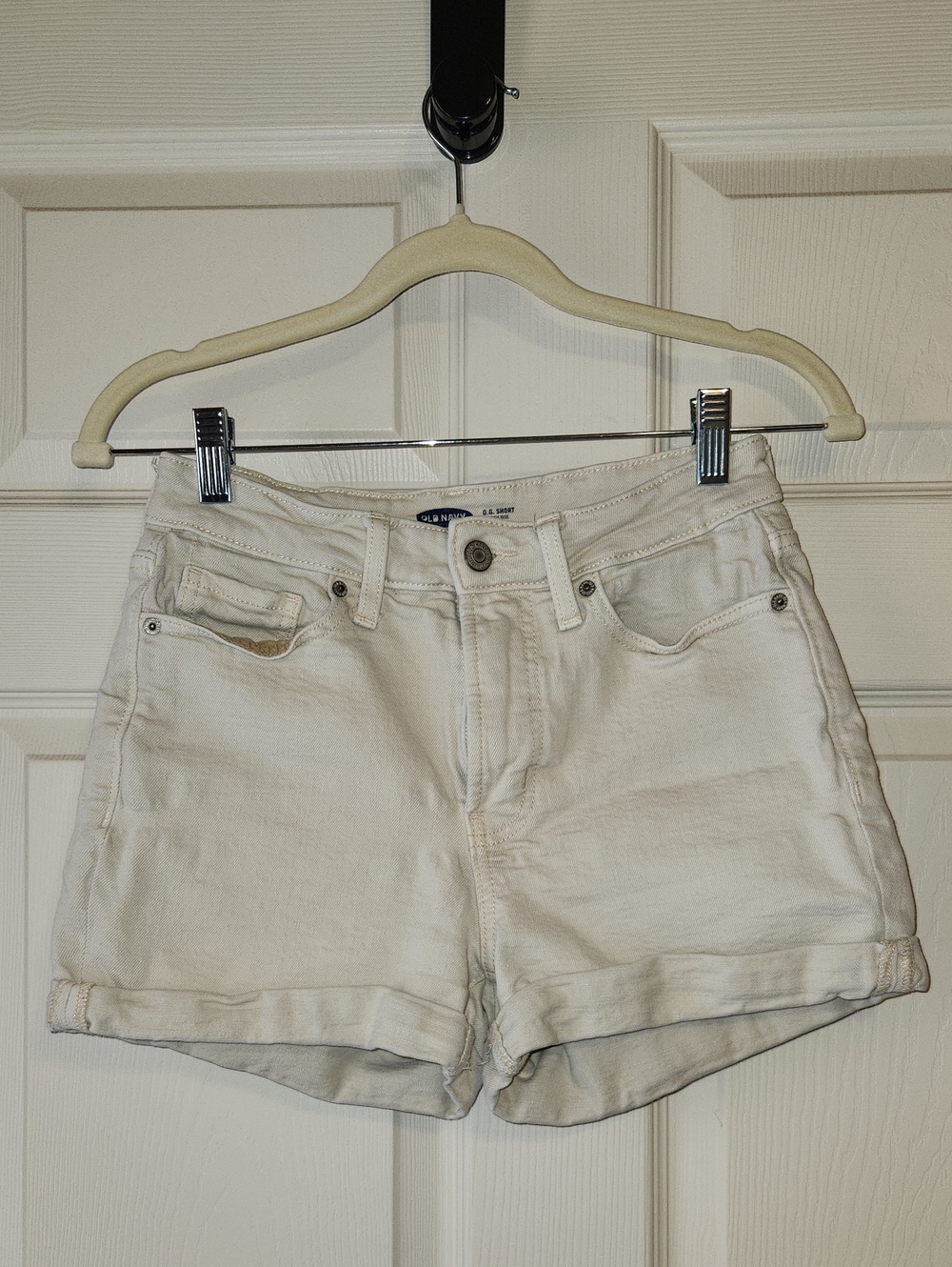 Women's Old Navy OG Short High Rise Size 2 Cream/Beige Color